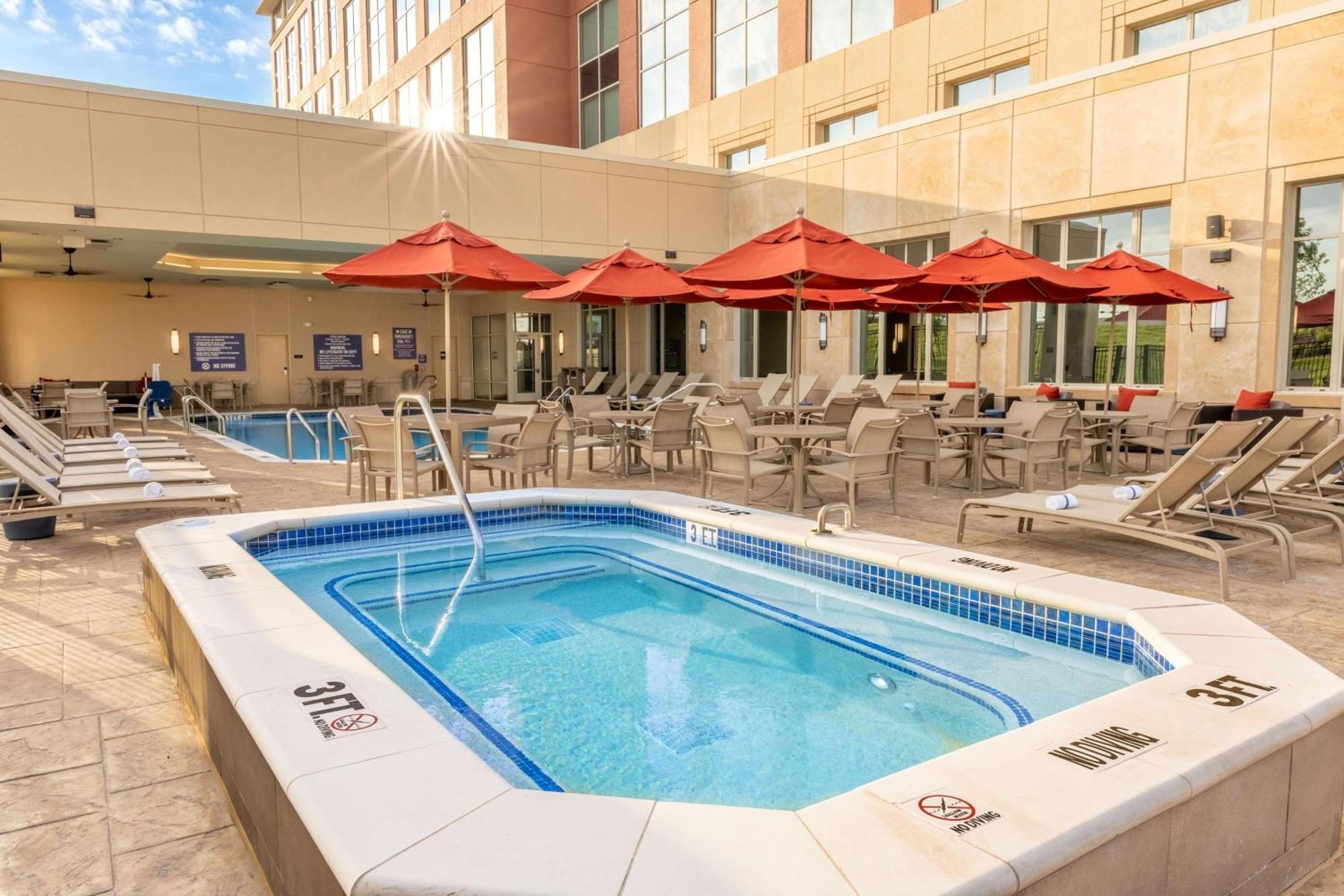 Drury Plaza Hotel Dallas Arlington Exterior photo