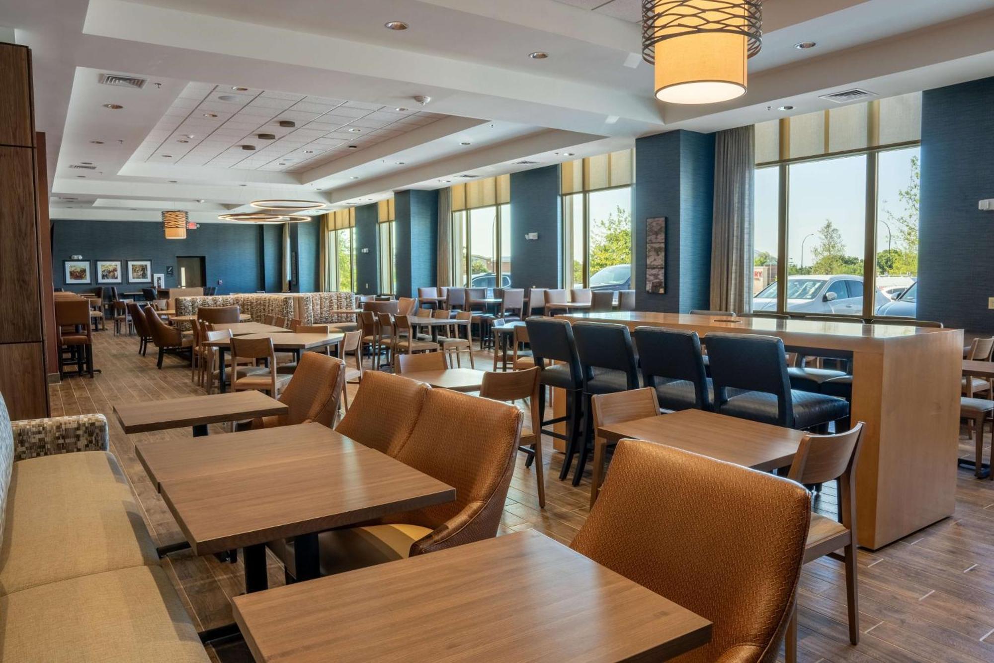 Drury Plaza Hotel Dallas Arlington Exterior photo